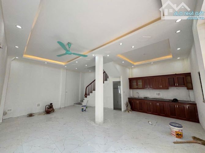 🏡 Nhân Trạch - Hà Đông - 81m2 - 5 Tầng - 6 ngủ - 6.8 Tỷ