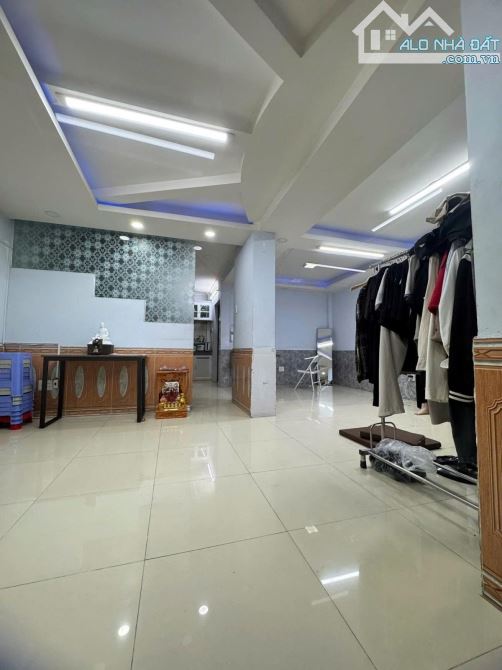 BÁN NHÀ TRƯƠNG THỊ HOA Q12 - 2 TẦNG 71M2 ( 6M X 12M ) - HẺM XE HƠI - 5.34 TỶ.