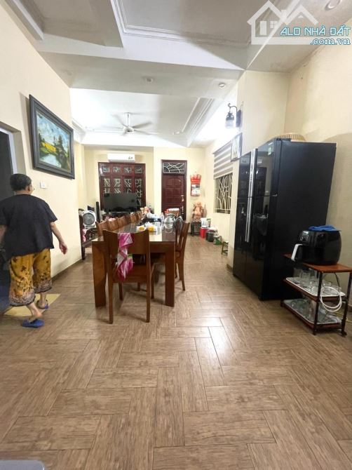 Nguyễn Cao- Hai Bà Trưng-47m² × 5T, LÔ GÓC, NGÕ THÔNG, GẦN CHỢ -Nhỉnh 12 tỷ (TL)