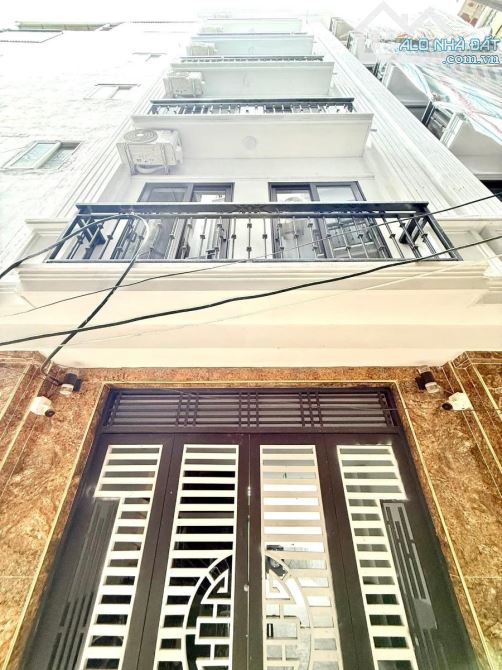 Bán Tòa Nhà Dịch Vụ DT 55m2 7 Tầng TM,11 phòng khép kín-Tôn Thất Tùng