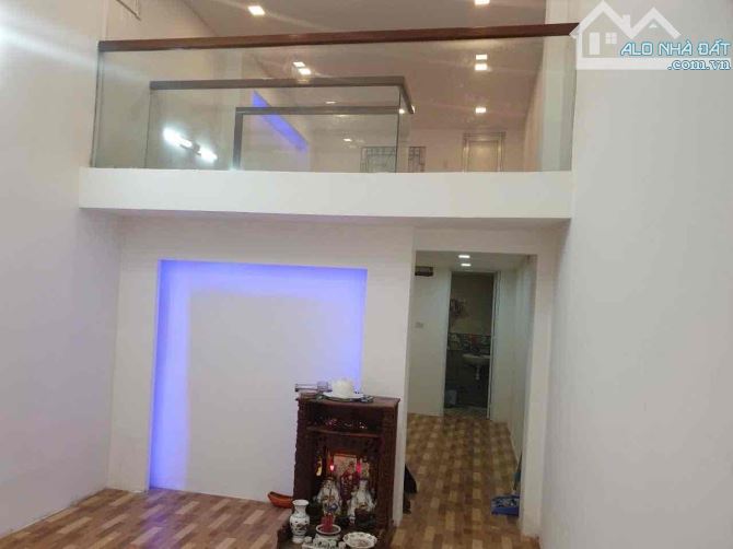 Bán nhà mặt tiền đường Trần quý cáp