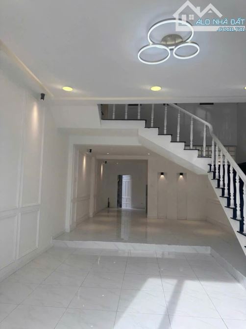 🎑🏡CHO THUÊ NHÀ 2 MÊ LỮNG MẶT TIỀN DƯƠNG TRÍ TRẠCH - SƠN TRÀ⚘️