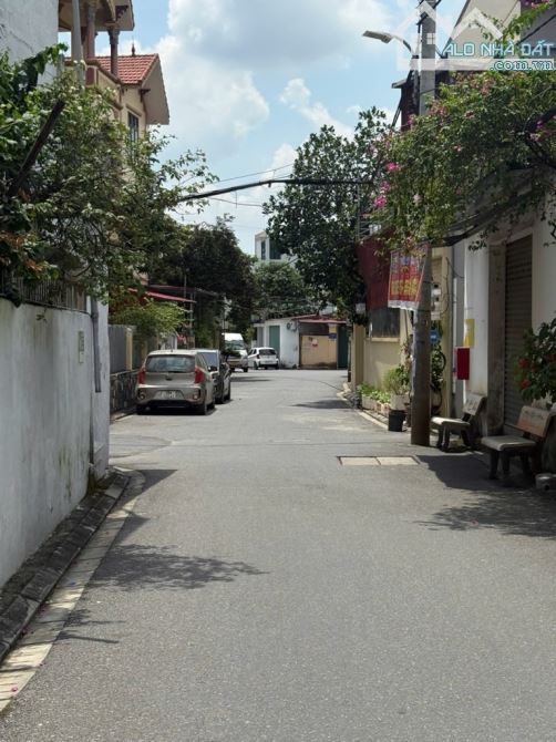 Đất đẹp – Cổ Bi – Gia lâm - 51m² – ngõ ô tô – khu dân cư đông đúc – Giá 5,2 tỷ