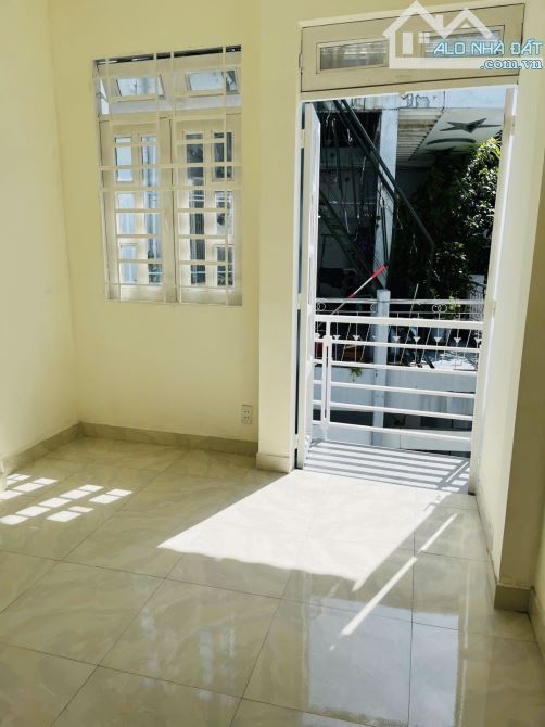 Nhà Bán Quận 10, Chợ Hoà Hưng, Hẽm 3m, 4 Tầng giá 4.35T