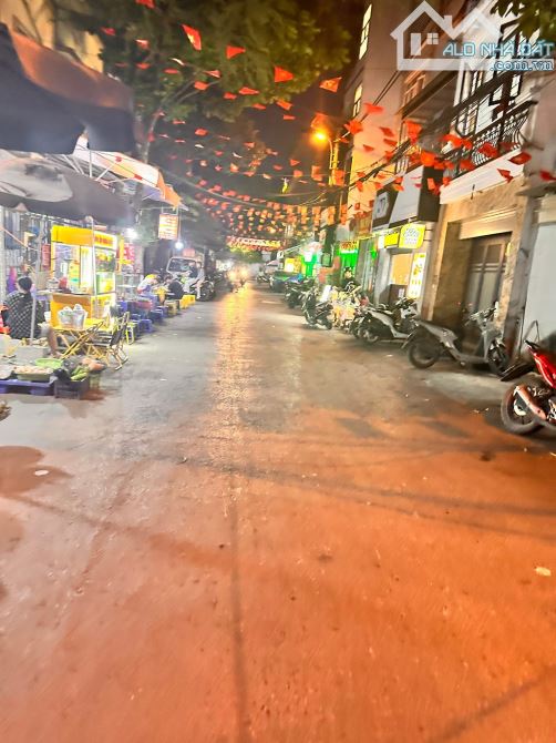 22 TỶ  🍀 DƯƠNG QUẢNG HÀM  ✅ 79m2 ✅ 4 TẦNG NGÕ THÔNG Ô TÔ TRÁNH KINH DOANH