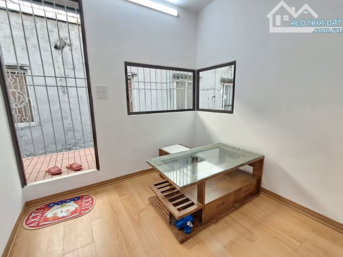Bán Căn Hộ Tập Thể 80 m2 , Bách Khoa Nguyễn Hiền Hai Bà Trưng
