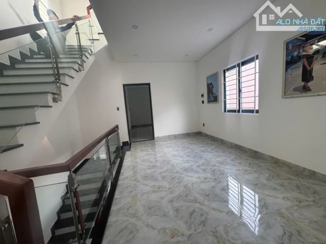 Nhà 3 tầng mặt tiền Mỹ An, gần sông, gần cầu Tuyên Sơn - 10