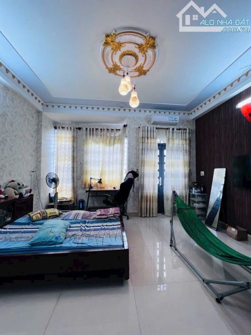 Nhà 4 Tầng hẻm 6m thông đường Nguyễn Ảnh Thủ DT 5x21m giá 8.8 tỷ - 10