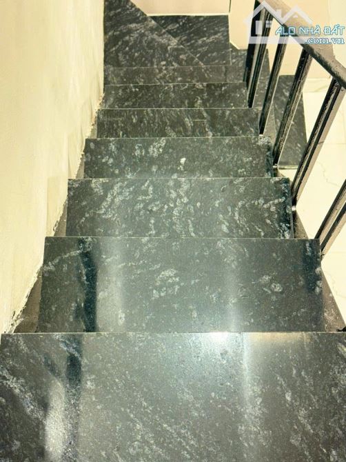 Bán nhà tập thể Nghĩa Tân Cầu Giấy nhà đẹp long lanh, khách chỉ việc ở 80m2 chỉ 3.95 tỷ TL - 10