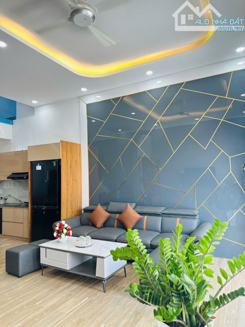 NHÀ MỚI KENG MÊ LỆCH - NỘI THẤT XỊN 5.2x20m, CHỈ 2 TỶ 790 Triệu - GIÁ BẰNG LÔ ĐẤT - 10