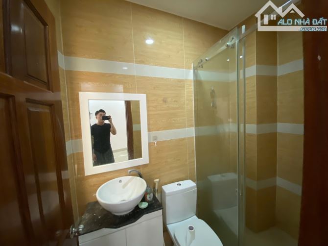 CHO THUÊ NHÀ NGUYÊN CĂN 1 TRỆT 3 LẦU HẺM NGUYỄN HIỀN – Ô TÔ ĐỖ TẬN NHÀ – 15TR/THÁNG - 10