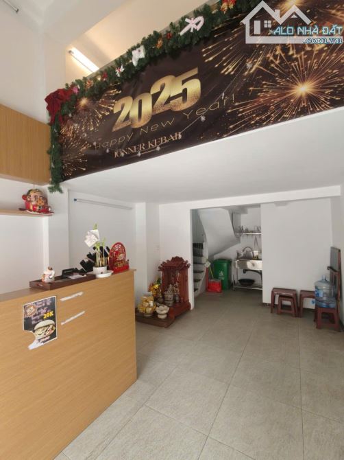 Duy nhất căn 7 tầng thang máy lô góc Mặt Phố Cát Linh, full nội thất, cực đẹp. Giá 24 tỷ - 11