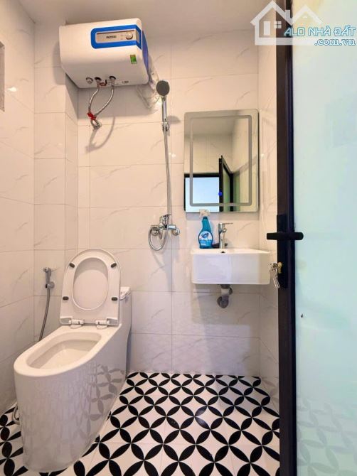 Bán nhà tập thể Nghĩa Tân Cầu Giấy nhà đẹp long lanh, khách chỉ việc ở 80m2 chỉ 3.95 tỷ TL - 11