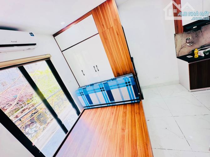 Toà CCMN 7 tầng thang máy, lô góc Minh Khai, oto vào nhà, 28 phòng ~ 130 tr/th.Giá 28.5 tỷ