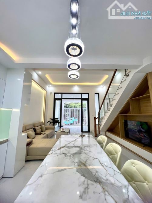 BÁN NHÀ MÊ ĐẸP FULL NỘI THẤT MẶT TIỀN ĐƯỜNG THĂNG LONG - PHƯỜNG TỰ AN !!! - 1
