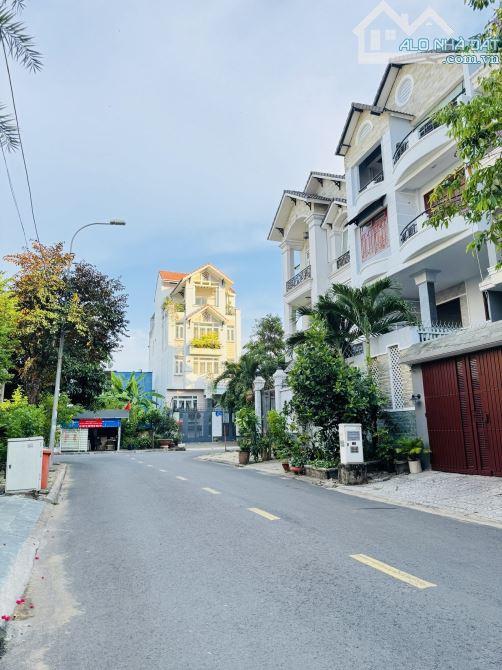Bán Đất Biệt Thự Khu Ven Sông Trần Não,Quận 2 DT:150m2(7,5mx20m)-Giá 35 Tỷ TL - 1