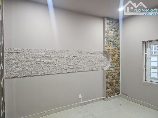 NHÀ 1 TRỆT 2 LẦU MẶT TIỀN VÕ THỊ SÁU - 2