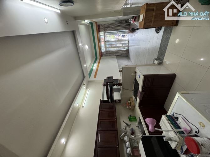 BÁN GẤP MT PHÂN LÔ CHỢ PHẠM THẾ HIỂN [P4, Q8] DT: 60M2 (3.7 X 17)5T, 3PN. 4WC CHỈ 9.8 TỶ - 1