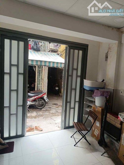 🇻🇳Quận 10,Hồ Thị kỷ,3 tầng,dt:3mx4m,giá:4,1 tỷ - 1