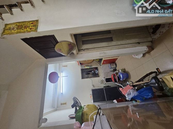 Bán nhà khu vực ba đình phố đội cấn. Diện tích 30/33mx4tang.mặt tiền 3m.dài 11m - 1