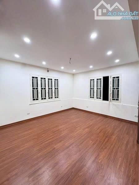 Bán nhà phố Nguyễn Công Hoan, ô tô tránh, 82m mặt tiền 5m, chỉ nhỉnh 19 tỷ - 1