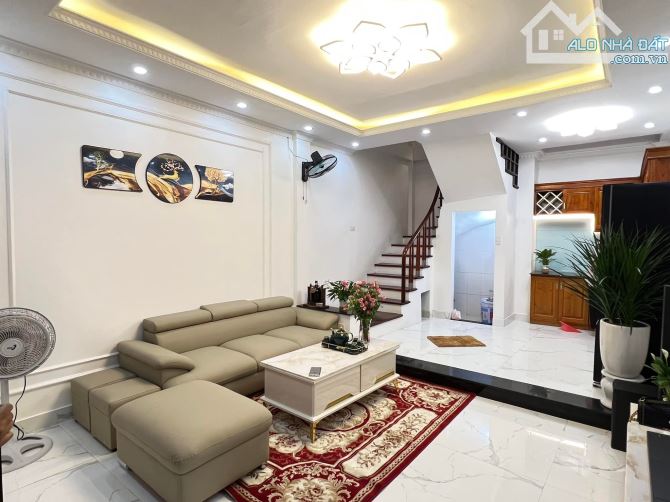 Cực Phẩm! Nhà đẹp Phố Minh Khai, ngõ rộng thoáng, nhà mới ở luôn 42m2, 6.6 tỷ. - 1
