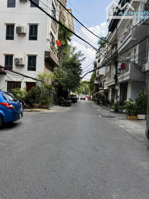 PHÂN LÔ XUÂN LA -Ô TÔ TRÁNH -ĐẦU TƯ - 1