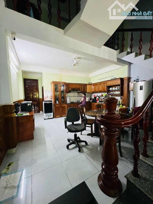 Bán nhà 2 tầng mặt tiền Bùi Xương Tự - Gần Trung tâm Y tế Cẩm Lệ - 100m2, Giá 6.29 tỉ tl - 1