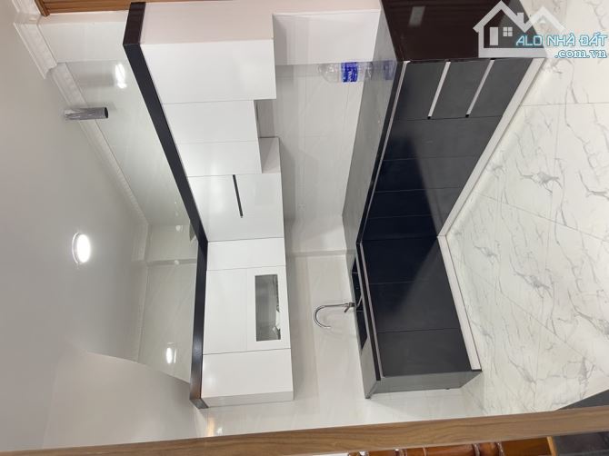 BỒ ĐỀ -LONG BIÊN 31m2 x 5 TẦNG Ô TÔ ĐỖ CỔNG NHÀ MỚI NỘI THẤT ĐẦY ĐỦ Ở NGAY GIÁ 5 TỶ XÍU - 1