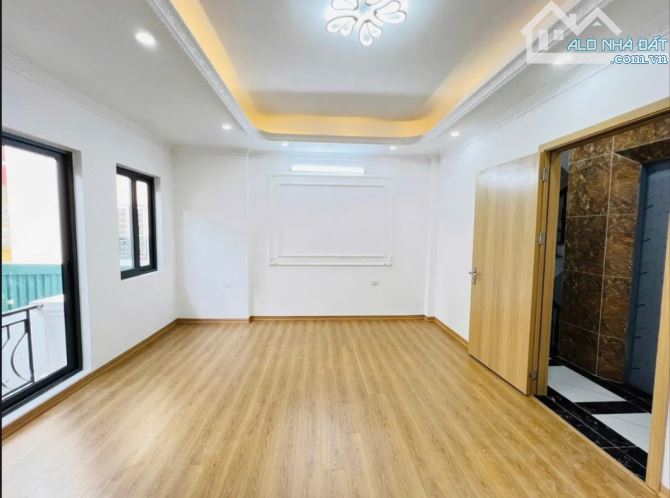 CẦN BÁN GẤP NHÀ 37M2, 6 TẦNG THANG MÁY, MT 5.4M, 8.5 TỶ TẠI CỔ NHUẾ. - 1