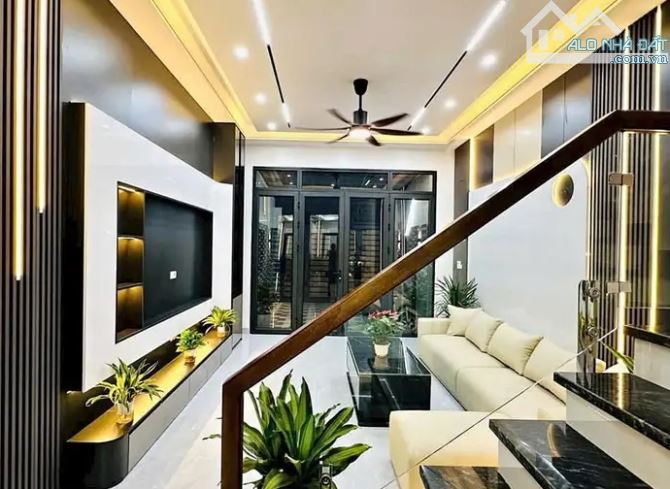 NHÀ ĐẸP- PHÂN LÔ-NGUYỄN KHUYẾN -VĂN QUÁN- HÀ ĐÔNG 38M2 GI,Á 7,55 TỶ Ô TÔ ĐỖ CỬA - 1