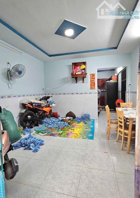 Nhà rộng ô tô đậu cửa, cạnh Chung cư Sơn Kỳ, 3.5 tỷ - 1