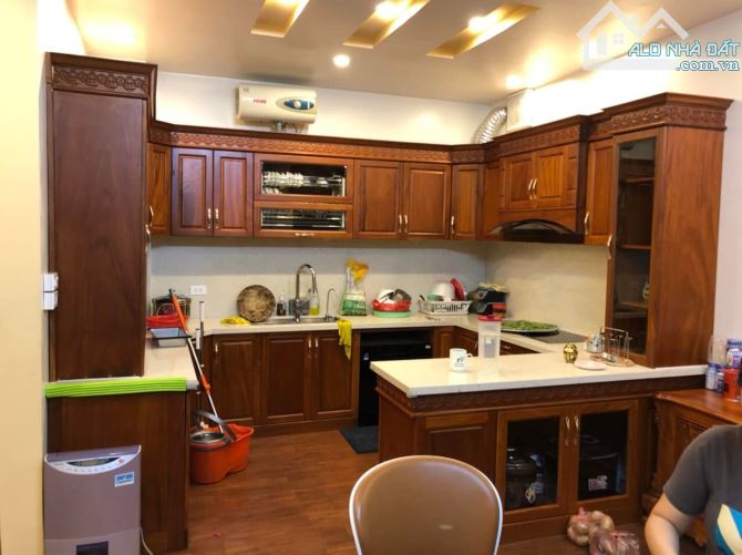 Bán nhà phố Ngọc Hà, quận Ba Đình. Gần mặt phố, ngõ rộng, thoáng sáng, 16m2, 4 tầng đẹp. - 1
