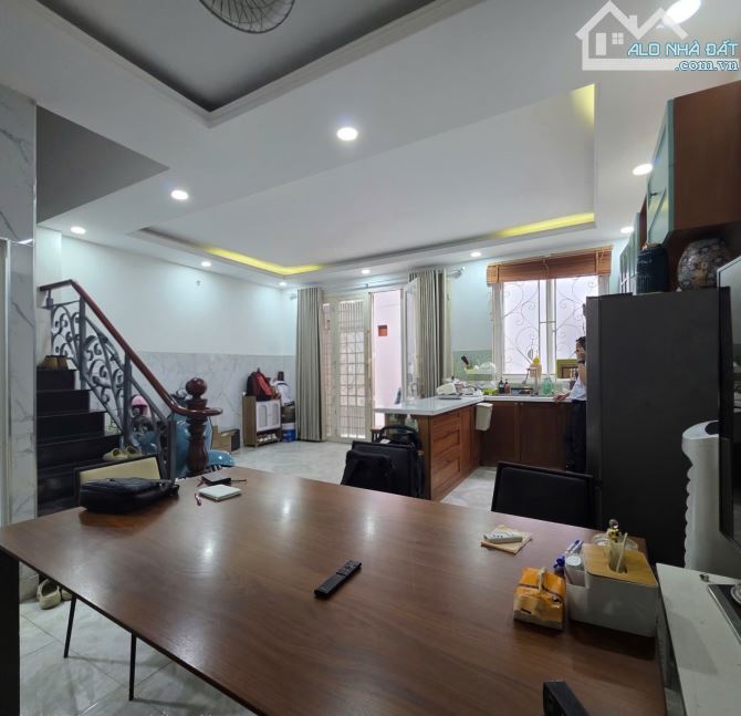 ❤🏡 4 TẦNG NGANG 6M -NGUYỄN TRỌNG TUYỂN -P1-TÂN BÌNH -42M2-CHỈ 6,8TỶ-CÒN MỚI Ở NGAY.   👉 - 1