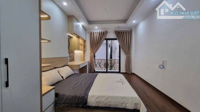 Bán nhà Ngoại Giao Đoàn, 42m x 5 tầng, tặng nội thất, lô góc thoáng sáng, gần công viên - 1