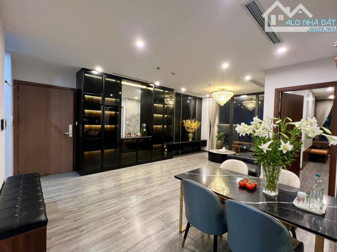 Chủ nhà gửi bán căn hộ 3N2-102m2 tại A10 Nam Trung Yên. Tầng đẹp view thoáng giá 9 tỷ 1 - 1