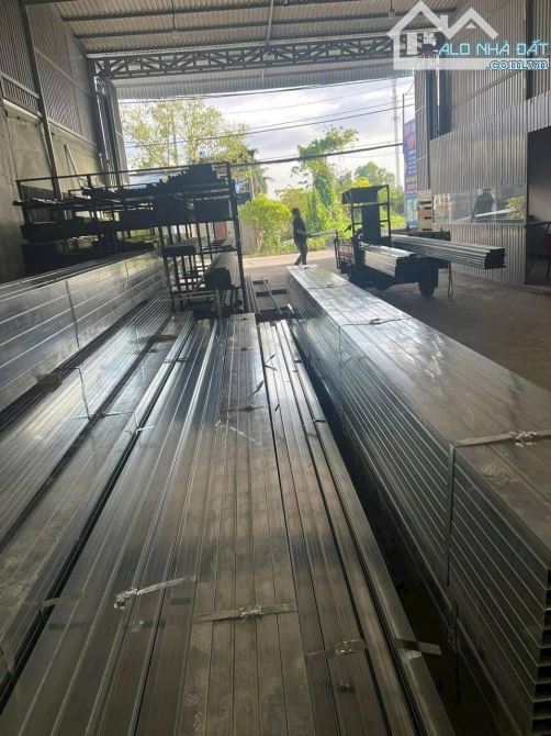 Cho thuê kho xưởng 200m2 Thạnh Xuân 52 Quận 12 - 1