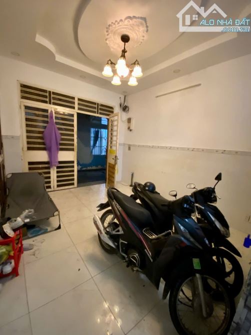 Bán nhà 2 lầu nguyễn văn săng, quận tân phú, dt 4 x 12m, nhà gồm 3pn 3wc, giá 4.75 ty - 1