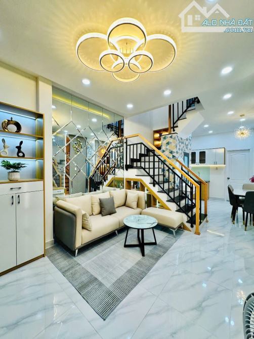 Giảm giá 100tr nhà hẻm xe hơi thông Phạm Văn Chiêu gò vấp 40m2 chỉ 4tỷ85 - 1