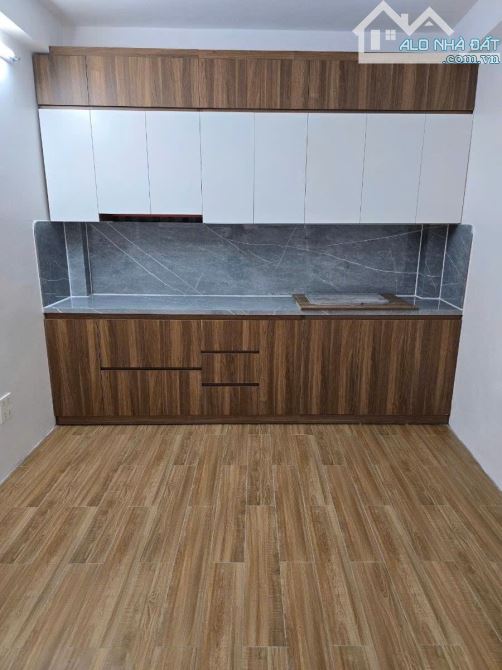 Tôn Thất Tùng 31m x 5 tầng. Nhà đẹp ở nhà dòng tiền ổn định - 1