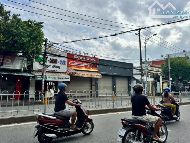 CHo thuê nhà mặt tiền đường Lê văn quới 8x19m 1L thông suốt vị trí đẹp - 1