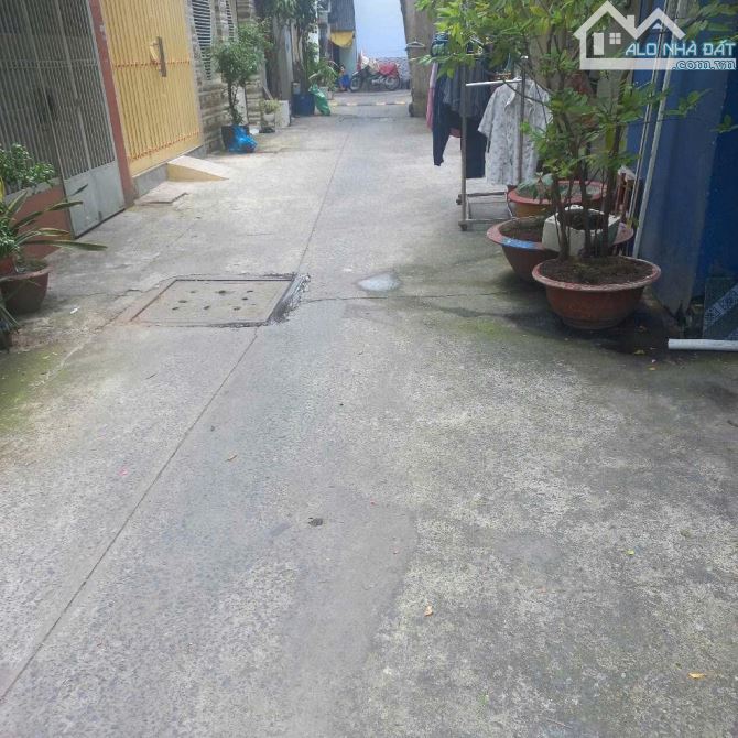 Nhà 2 mặt tiền ngay cầu Nguyễn Văn Cừ, Dương Bá Trạc, quận 8, 2 tầng, 56m2 chỉ 6.8 tỷ - 1