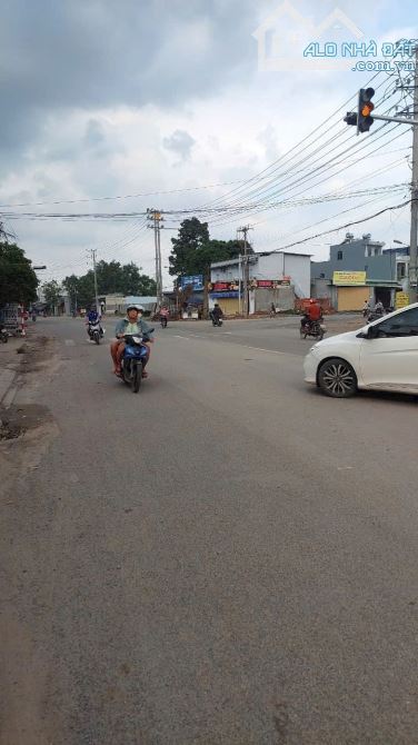 Bán nhà lầu trêt 55m2 Bình Thắng Dĩ An Bình Dương, gần bến xe miền đông mới - 1
