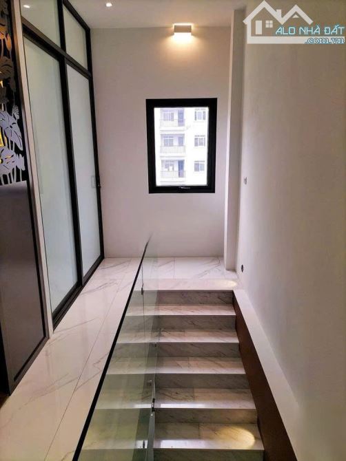Bán gấp căn nhà gần phố Đại La 45m2 5 tầng thang máy mặt tiền hơn 5m giá 11,6tỷ - 1