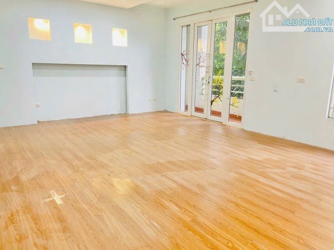 CHÍNH CHỦ CHO THUÊ NHÀ TẠI KĐT MỸ ĐÌNH - VIEW CÔNG VIÊN. 125m2 x 4T - GIÁ 40TRIỆU/THÁNG - 1