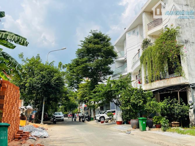 Rẻ nhất KDC đồng bộ Đỗ Xuân Hợp, sát ngay Global City. Đất 156m2 ngang 6m, đường 12m thông - 1