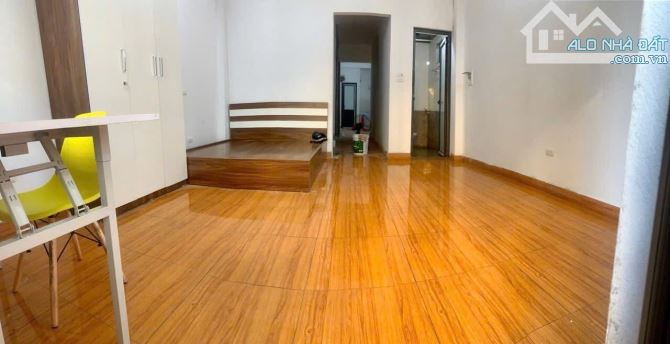 7T thang máy TT Cầu Giấy🌹Vỉa hè oto - Đường rộng kinh doanh - Sổ đỏ phân lô,60m2 - MT4.5m - 1