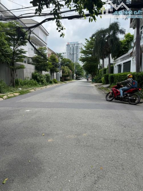 BÁN GẤP NHÀ CẤP 4 NGAY KHU A LÀNG ĐẠI HỌC - LÊ THỊ KỈNH - PHƯỚC KIỂN NHÀ BÈ - 95M2 - 1