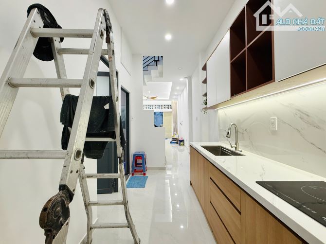 HÀNG THƠM GÒ VẤP  – GIÁ MỀM – HẺM XE HƠI – NHÀ ĐẸP VÀO Ở NGAY - 1
