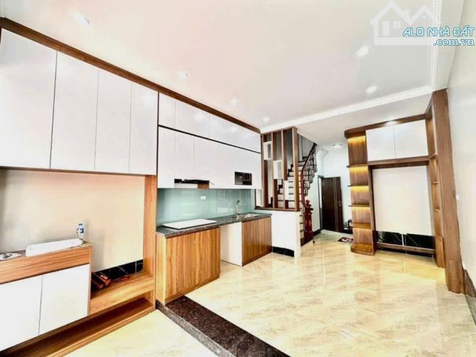 SIÊU PHẨM CỔ NHUẾ-DÂN XÂY-THANG MÁY-TRƯỚC NHÀ RỘNG THOÁNG-FULL NỘI THẤT MỚI-AN SINH ĐẸP - 1